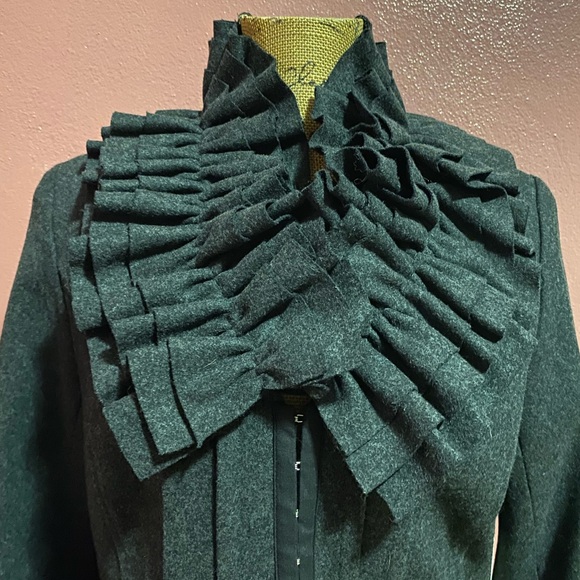 NWT ladies Med Ruffled fitted Jacket - Picture 2 of 8